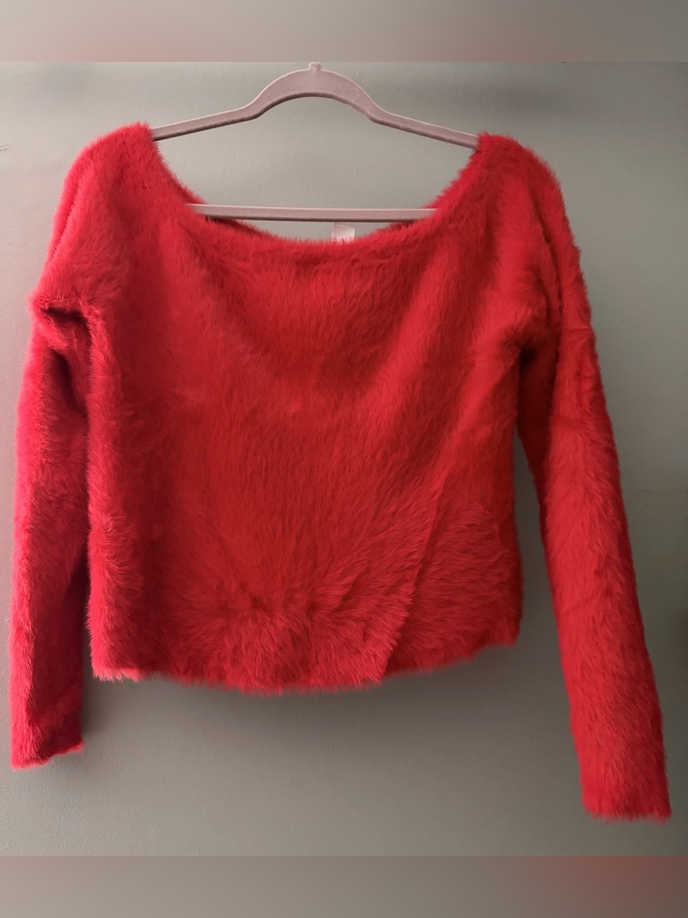 H&M Red Fuzzy Long-sleeve Sweater Size Large